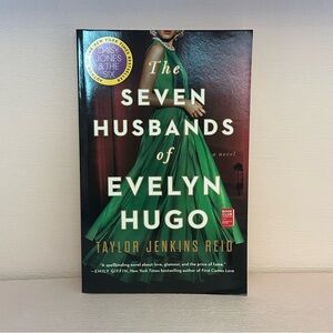 The Seven Husbands of Evelyn Hugo by Taylor Jenkins Reid